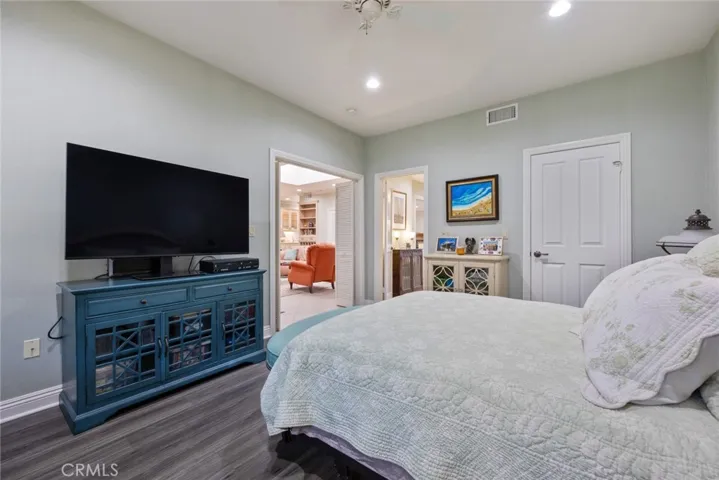884 W Highpoint Drive, Claremont, California 91711