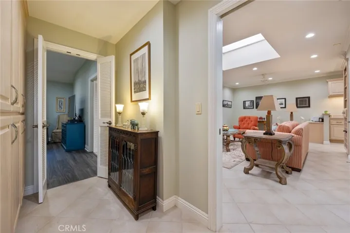 884 W Highpoint Drive, Claremont, California 91711