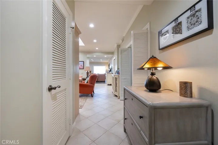 884 W Highpoint Drive, Claremont, California 91711
