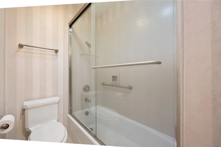 884 W Highpoint Drive, Claremont, California 91711