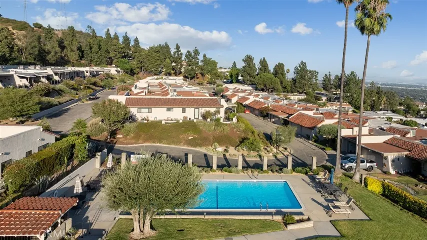 884 W Highpoint Drive, Claremont, California 91711