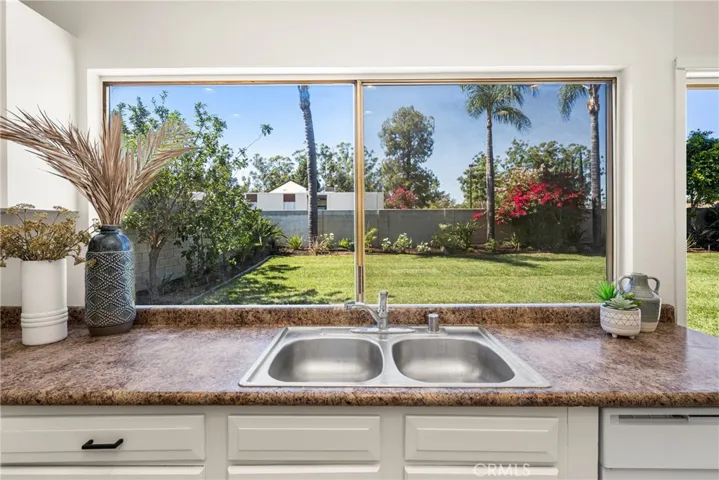 25081 Timber Avenue, Mission Viejo, California 92691