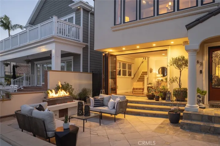 162 Rivo Alto Canal, Long Beach, California 90803