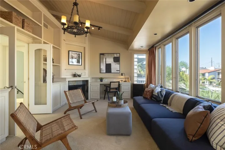 162 Rivo Alto Canal, Long Beach, California 90803