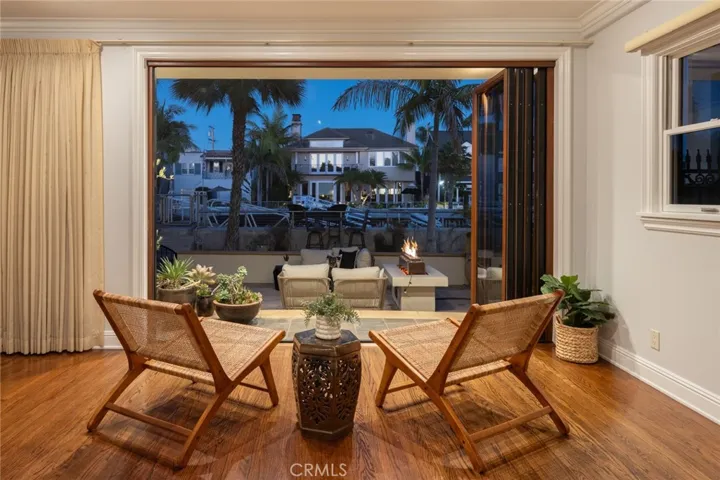 162 Rivo Alto Canal, Long Beach, California 90803