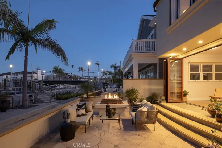 162 Rivo Alto Canal, Long Beach, California 90803