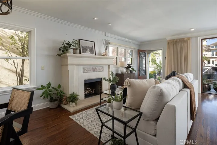 162 Rivo Alto Canal, Long Beach, California 90803