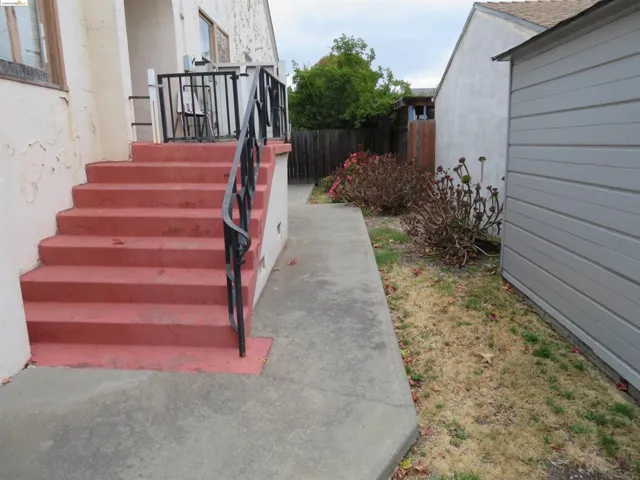 10524 Voltaire St, Oakland, California 94603