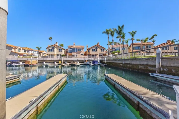 5532 Spinnaker Bay Drive, Long Beach, California 90803
