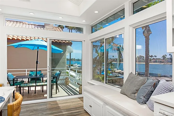 5532 Spinnaker Bay Drive, Long Beach, California 90803