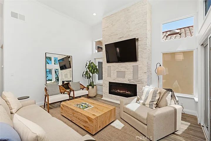 5532 Spinnaker Bay Drive, Long Beach, California 90803