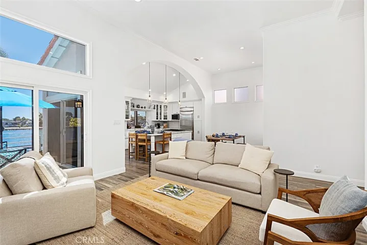 5532 Spinnaker Bay Drive, Long Beach, California 90803