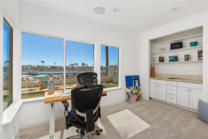 5532 Spinnaker Bay Drive, Long Beach, California 90803