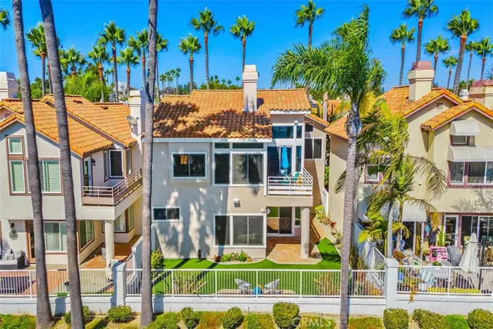 5532 Spinnaker Bay Drive, Long Beach, California 90803