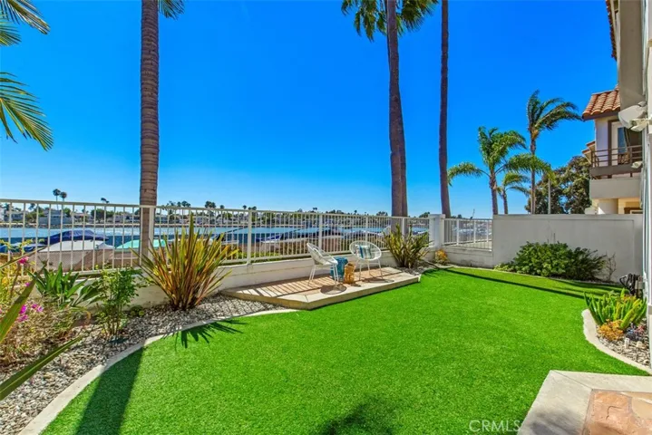 5532 Spinnaker Bay Drive, Long Beach, California 90803