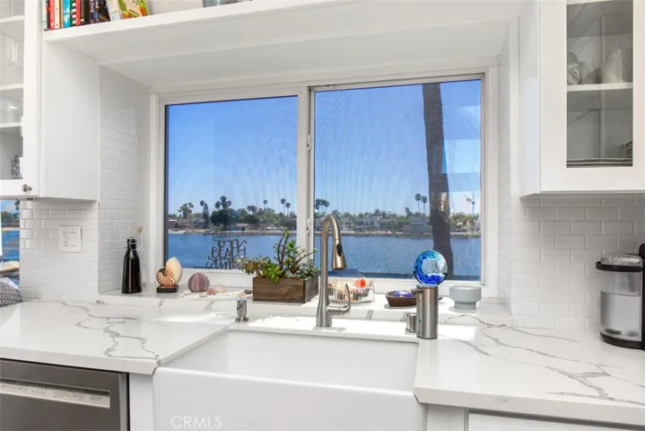 5532 Spinnaker Bay Drive, Long Beach, California 90803