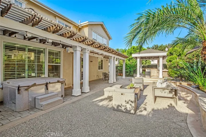 1822 W Meadowbrook Drive, Santa Ana, California 92704
