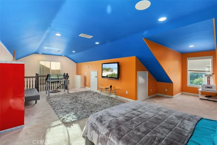 1822 W Meadowbrook Drive, Santa Ana, California 92704