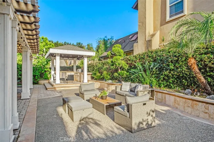 1822 W Meadowbrook Drive, Santa Ana, California 92704