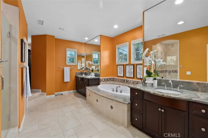 1822 W Meadowbrook Drive, Santa Ana, California 92704