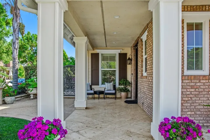 1822 W Meadowbrook Drive, Santa Ana, California 92704