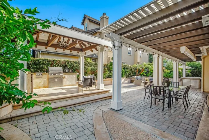 1822 W Meadowbrook Drive, Santa Ana, California 92704