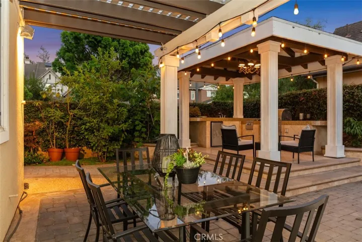 1822 W Meadowbrook Drive, Santa Ana, California 92704