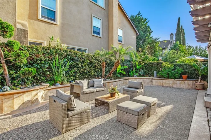 1822 W Meadowbrook Drive, Santa Ana, California 92704