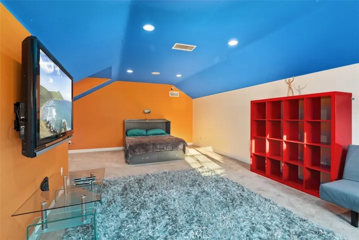 1822 W Meadowbrook Drive, Santa Ana, California 92704