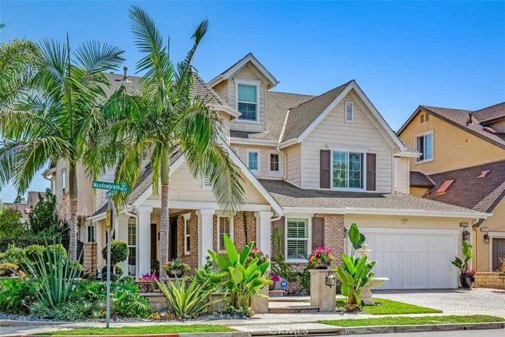 1822 W Meadowbrook Drive, Santa Ana, California 92704
