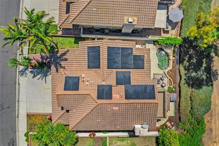 Feel free to turn up the AC or heat without concern for the electric bill, thanks to 21 solar panels!