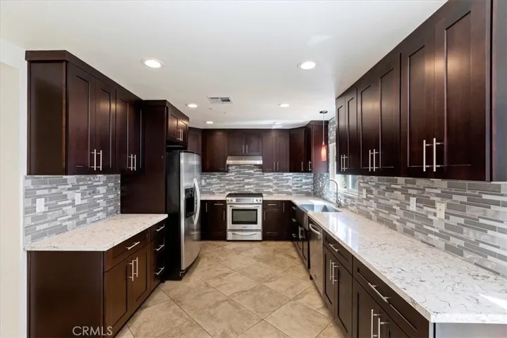 ..Kitchen