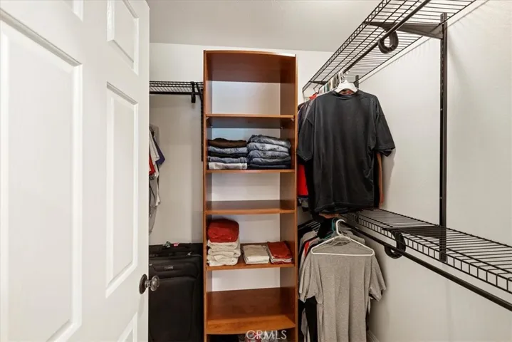 ..Walk In Closet