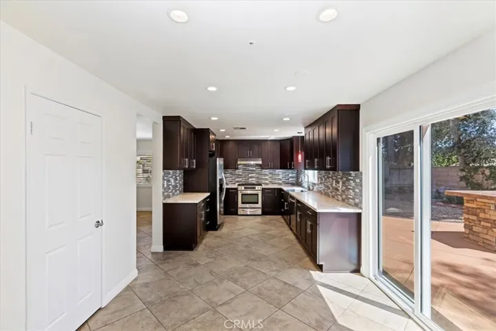 ..View to Kitchen