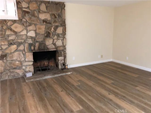 Living room with fireplace