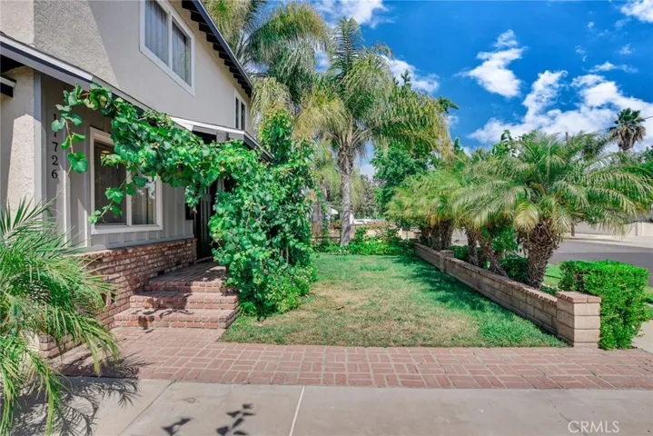 17729 Bullock Street, Encino, California 91316