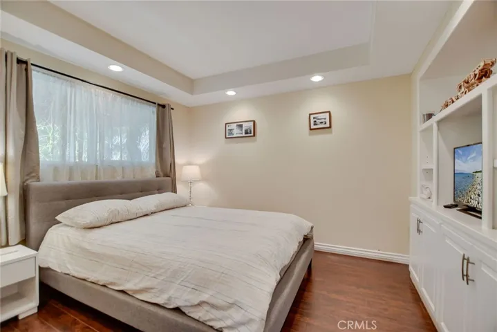 17729 Bullock Street, Encino, California 91316