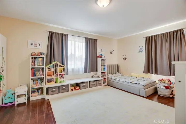 17729 Bullock Street, Encino, California 91316