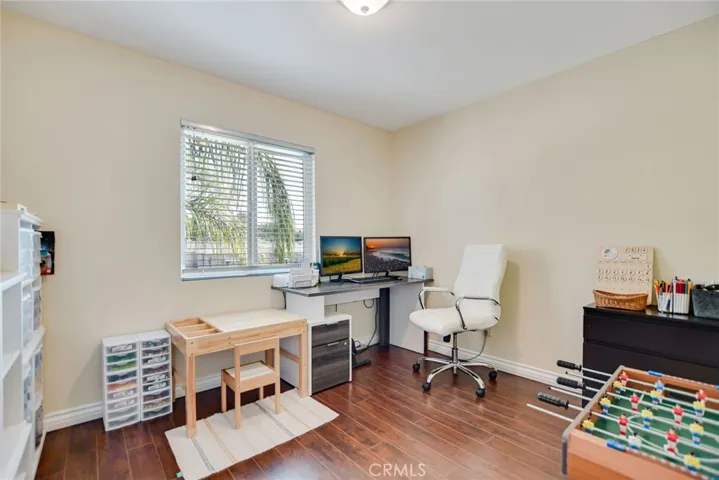 17729 Bullock Street, Encino, California 91316