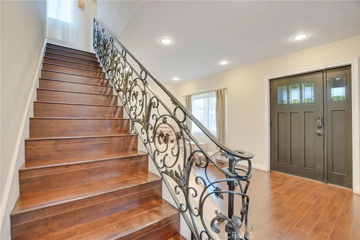 17729 Bullock Street, Encino, California 91316