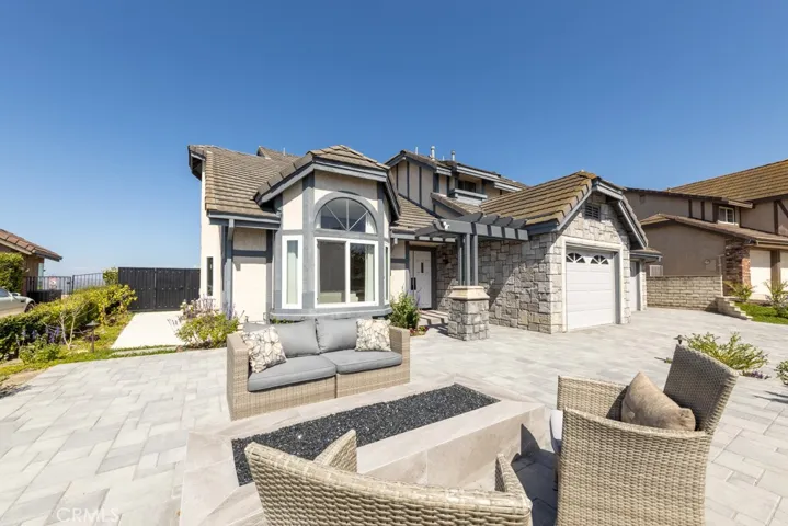 660 S Londerry Lane, Anaheim Hills, California 92807
