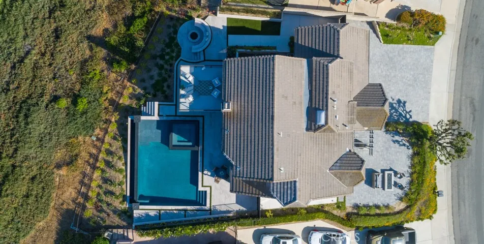 660 S Londerry Lane, Anaheim Hills, California 92807