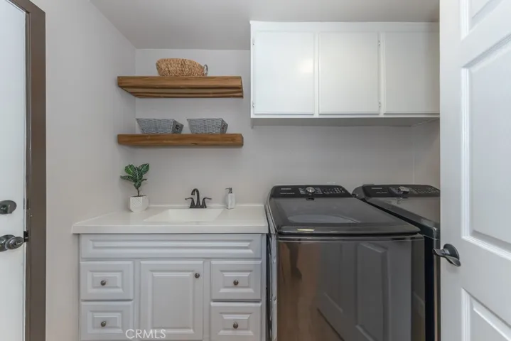 660 S Londerry Lane, Anaheim Hills, California 92807