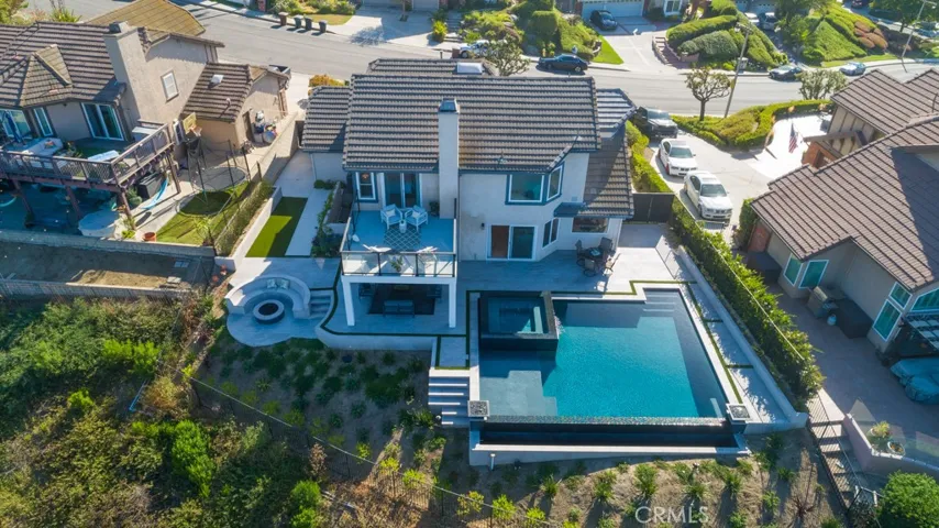660 S Londerry Lane, Anaheim Hills, California 92807