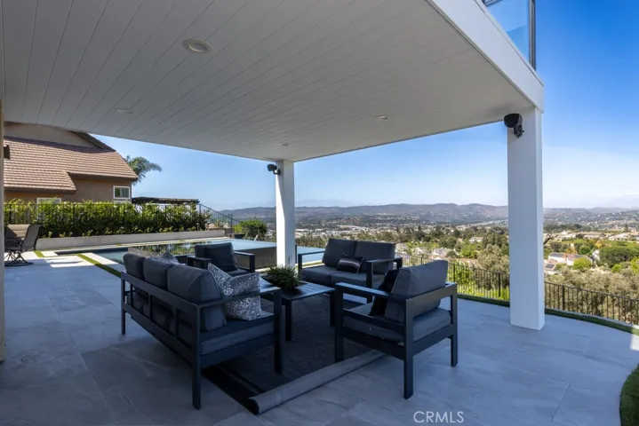 660 S Londerry Lane, Anaheim Hills, California 92807