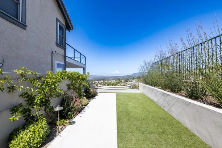 660 S Londerry Lane, Anaheim Hills, California 92807