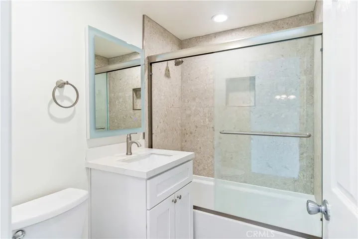 6216 Tapia Drive B, Malibu, California 90265
