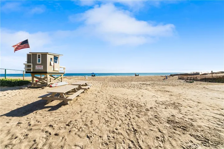 6216 Tapia Drive B, Malibu, California 90265
