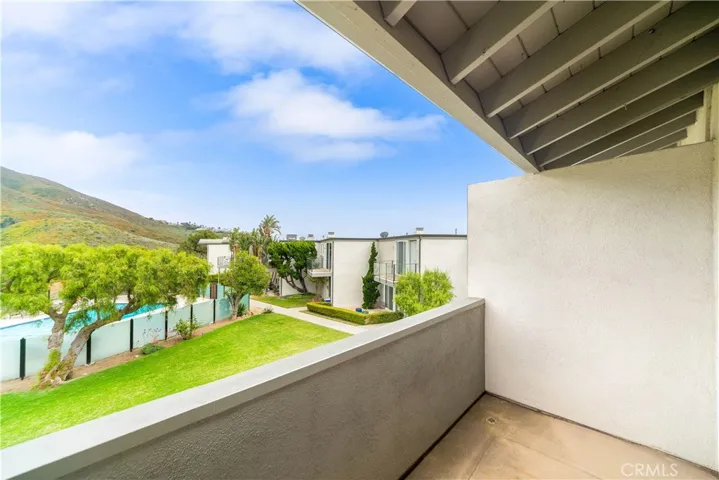 6216 Tapia Drive B, Malibu, California 90265