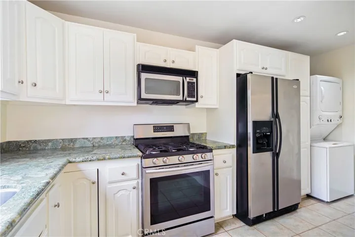 6216 Tapia Drive B, Malibu, California 90265